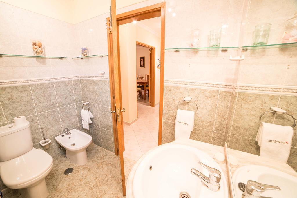 Flh Armacao De Pera Flat With Poolアパートメント エクステリア 写真